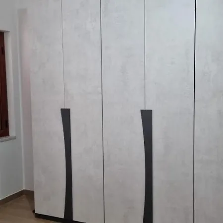 Bilocale Condominiale 3 Piano Senza Ascensore , Zona Lungo Mare Vista Mare Appartamento *